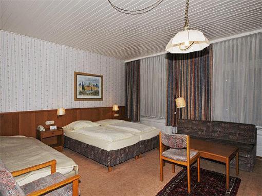 Hotel Bei Der Esplanade Хамбург Екстериор снимка