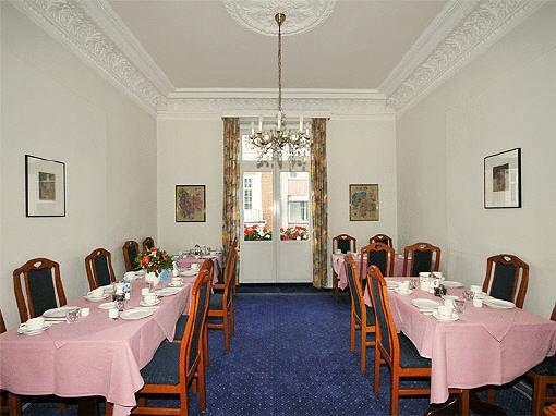 Hotel Bei Der Esplanade Хамбург Екстериор снимка